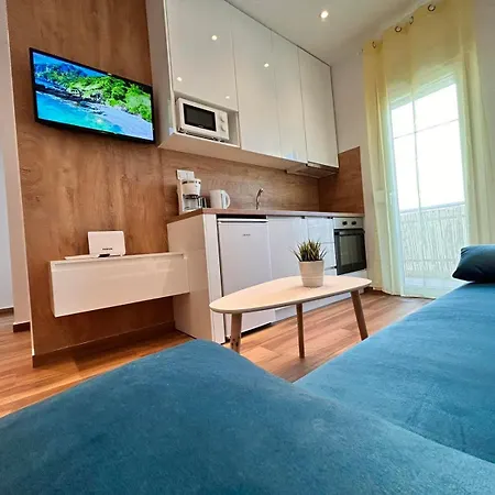 Апартаменты Relax Ii *